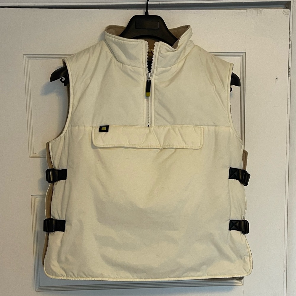 Cool retro sweater vest in EUC
